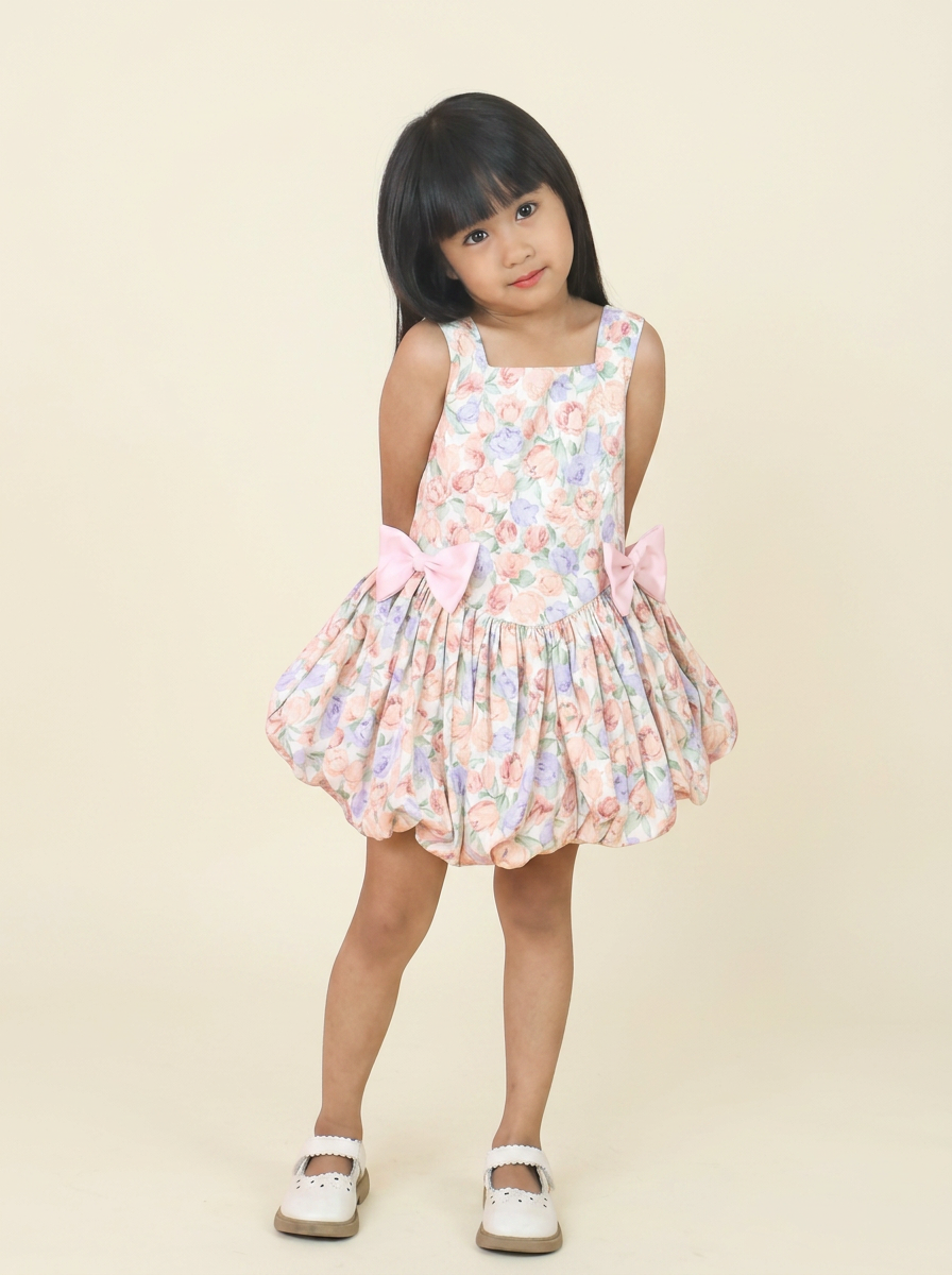 Ellie wearing the Sweet Little Things floral bubble dress